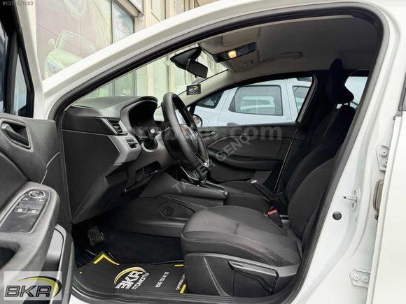 2022 model 50 bin km de otomatik Clio