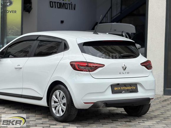 2022 model 50 bin km de otomatik Clio