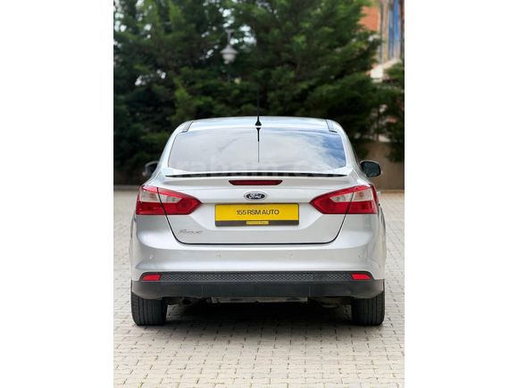 DEĞİŞENSİZ 2013 MODEL FORD FOCUS 1.6 TREND X