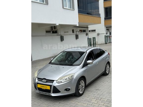 DEĞİŞENSİZ 2013 MODEL FORD FOCUS 1.6 TREND X