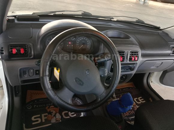 Sahibinden Renault Clio 1.4 RNA 2000 Model