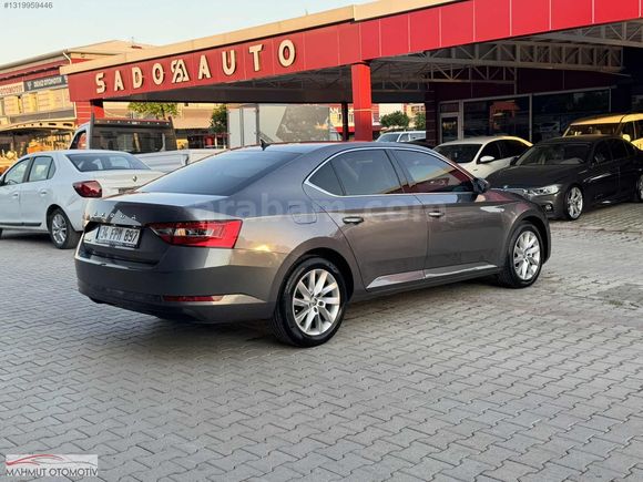 2022 Model SUPERB 1.5 TSI Premium İçi Bej Renk 93.000 Kmde