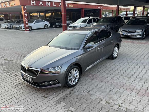 2022 Model SUPERB 1.5 TSI Premium İçi Bej Renk 93.000 Kmde