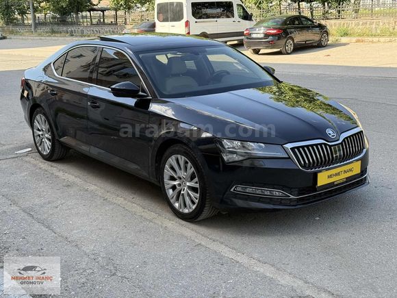 2022 MODEL SKODA SÜPER B DEĞİŞENSİZ TRAMERSİZ SANRUF İÇİ BEJ