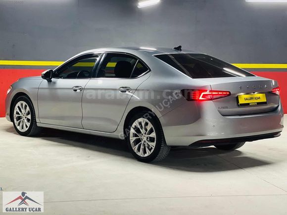 GALLERY UÇAR'dan-DEGİŞENSİZ-BOYASIZ-2024-SKODA-SÜPER B-PRESTİGE-
