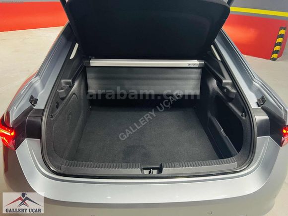 GALLERY UÇAR'dan-DEGİŞENSİZ-BOYASIZ-2024-SKODA-SÜPER B-PRESTİGE-