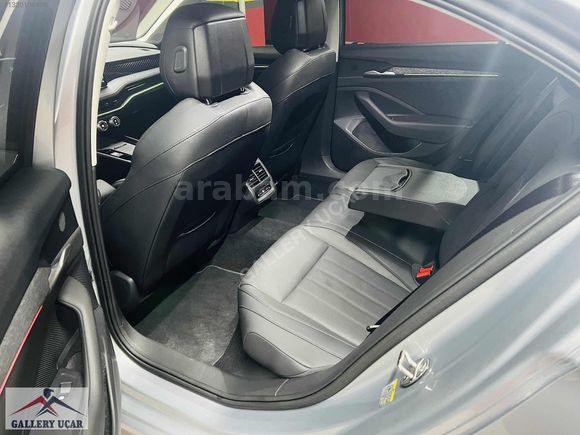 GALLERY UÇAR'dan-DEGİŞENSİZ-BOYASIZ-2024-SKODA-SÜPER B-PRESTİGE-
