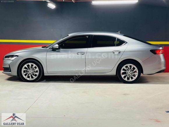 GALLERY UÇAR'dan-DEGİŞENSİZ-BOYASIZ-2024-SKODA-SÜPER B-PRESTİGE-