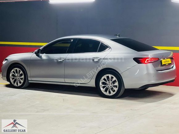 GALLERY UÇAR'dan-DEGİŞENSİZ-BOYASIZ-2024-SKODA-SÜPER B-PRESTİGE-