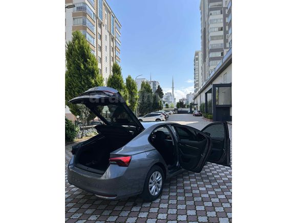 Sahibinden Skoda Octavia 1.5 Mhev Elite 2025 Model 