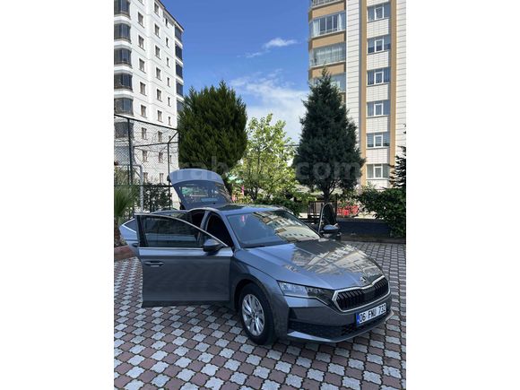 Sahibinden Skoda Octavia 1.5 Mhev Elite 2025 Model 