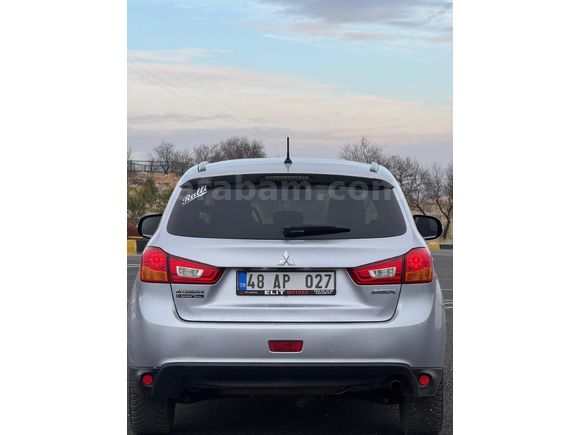 Sahibinden Mitsubishi ASX 1.6 MIVEC Intense 2013 Model  184.000 km Gri (Gümüş)