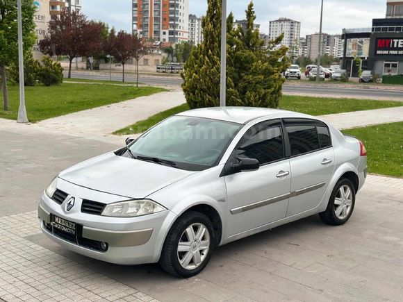 2005 RENAULT MEGANE 1.5 DCİ DYNAMİQUE HATASIZ AYARINDA