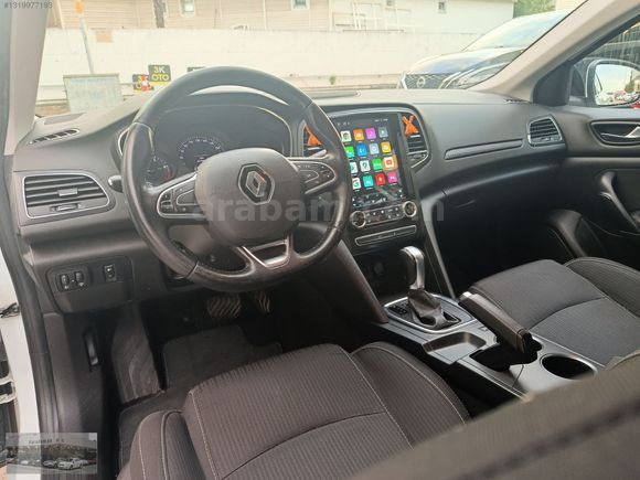 BOYASIZ HATASIZ TESLA EKRANLI MEGANE 1,5 BLUE DCİ 7 İLERİ