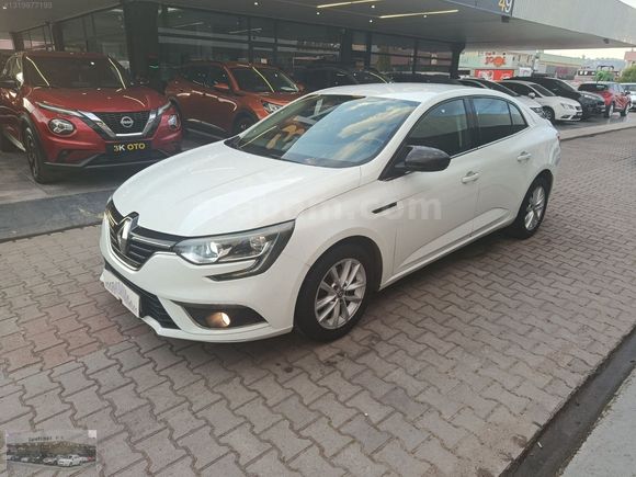 BOYASIZ HATASIZ TESLA EKRANLI MEGANE 1,5 BLUE DCİ 7 İLERİ