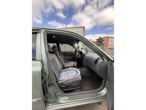 Sahibinden Hyundai Accent 1.5 CRDi Admire 2005 Model 