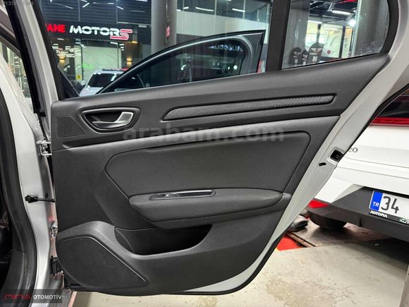 NİNA OTOMOTİV'DEN DEĞİŞENSİZ-DİZEL OTOMATİK MEGANE