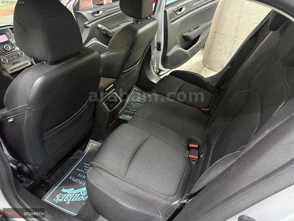 NİNA OTOMOTİV'DEN DEĞİŞENSİZ-DİZEL OTOMATİK MEGANE