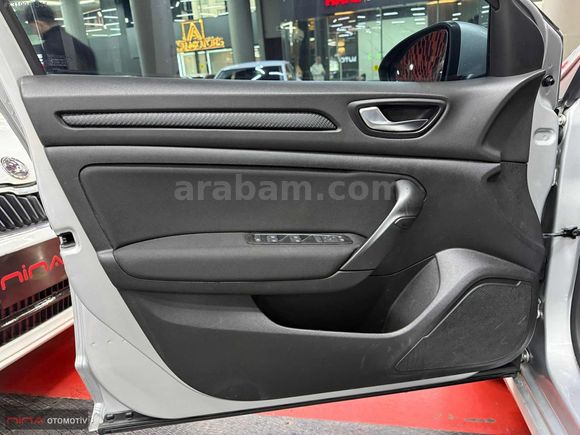 NİNA OTOMOTİV'DEN DEĞİŞENSİZ-DİZEL OTOMATİK MEGANE