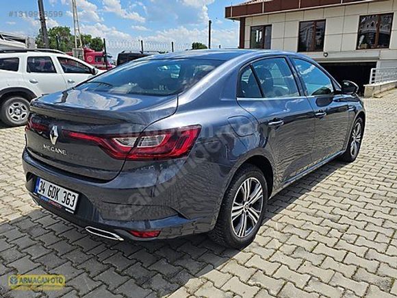 2022 MODEL RENAULT MEGANE 1.5 DİZEL TOUCH PAKET DEĞİŞENSİZ