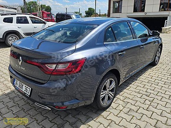 2022 MODEL RENAULT MEGANE 1.5 DİZEL TOUCH PAKET DEĞİŞENSİZ