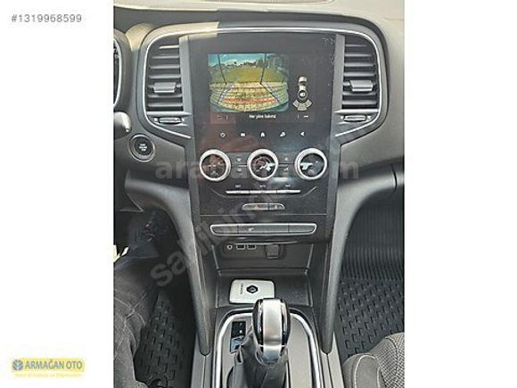 2022 MODEL RENAULT MEGANE 1.5 DİZEL TOUCH PAKET DEĞİŞENSİZ