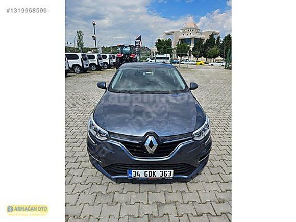 2022 MODEL RENAULT MEGANE 1.5 DİZEL TOUCH PAKET DEĞİŞENSİZ