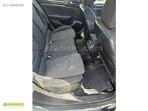 2022 MODEL RENAULT MEGANE 1.5 DİZEL TOUCH PAKET DEĞİŞENSİZ