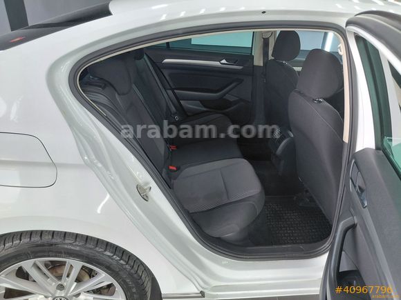 Galeriden Volkswagen Passat 1.6 TDi 2019 Model Yalova 173.052 km Beyaz