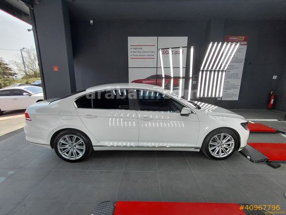 Galeriden Volkswagen Passat 1.6 TDi 2019 Model Yalova 173.052 km Beyaz