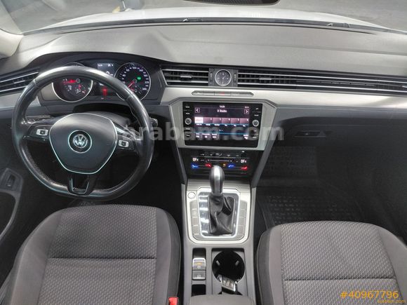 Galeriden Volkswagen Passat 1.6 TDi 2019 Model Yalova 173.052 km Beyaz