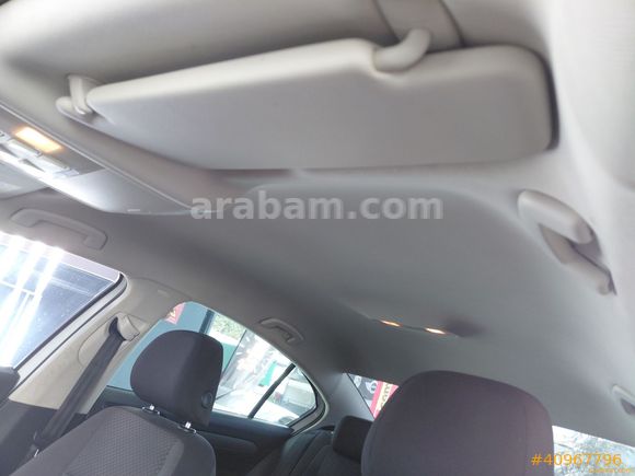 Galeriden Volkswagen Passat 1.6 TDi 2019 Model Yalova 173.052 km Beyaz