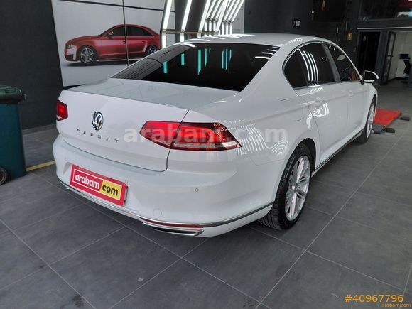 Galeriden Volkswagen Passat 1.6 TDi 2019 Model Yalova 173.052 km Beyaz