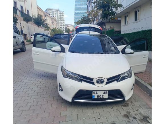 Sahibinden Toyota Auris 1.4 D-4D Active Skypack 2013 Model  167.000 km Beyaz