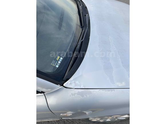 Sahibinden Volkswagen Passat 1.8 Trendline 2000 Model  196.458 km Gri (Gümüş)