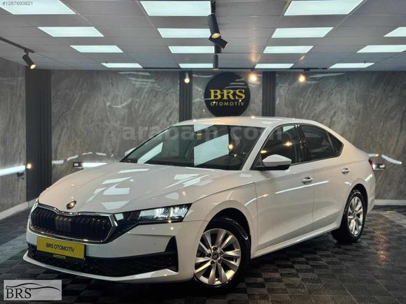 SKODA OCTAVİA 1.5 TSI MHEV ELİTE DSG BOYASIZ