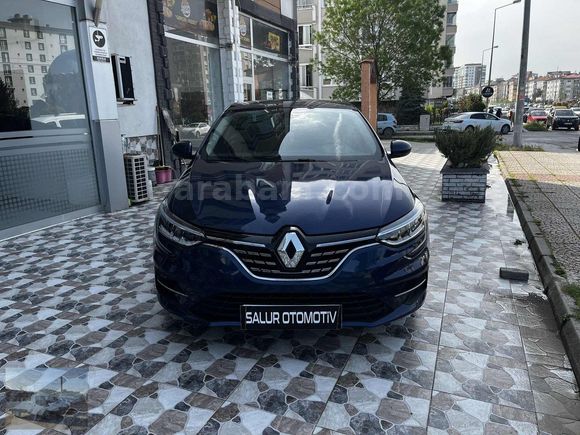 2023 MODEL RENAULT MEGANE ICON 1.3 TCE 140 HP