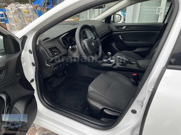 2020 MEGANE DİZEL OTOMATİK HATASİZ BOYASİZ TESLA EKRAN