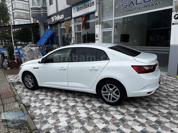 2020 MEGANE DİZEL OTOMATİK HATASİZ BOYASİZ TESLA EKRAN