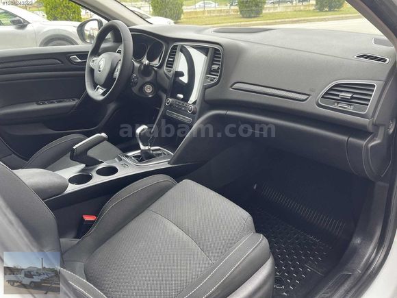2020 MEGANE DİZEL OTOMATİK HATASİZ BOYASİZ TESLA EKRAN