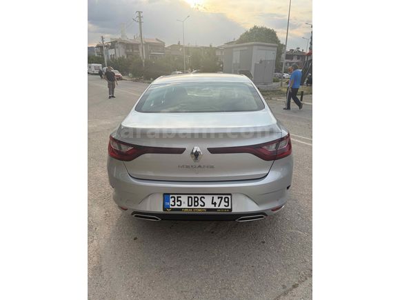 Galeriden Renault Megane 1.3 TCe Touch 2023 Model İzmir 107.236 km Gri (Gümüş)