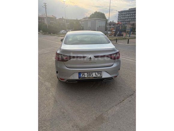 Galeriden Renault Megane 1.3 TCe Touch 2023 Model İzmir 107.236 km Gri (Gümüş)