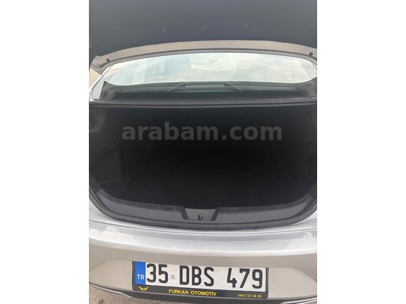 Galeriden Renault Megane 1.3 TCe Touch 2023 Model İzmir 107.236 km Gri (Gümüş)