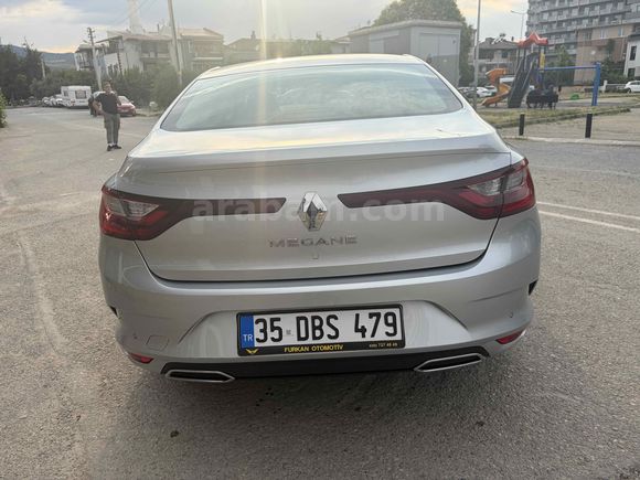 Galeriden Renault Megane 1.3 TCe Touch 2023 Model İzmir 107.236 km Gri (Gümüş)