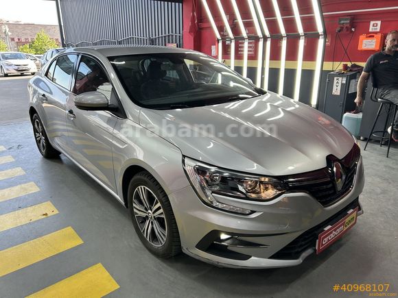 Galeriden Renault Megane 1.3 TCe Touch 2023 Model İzmir 107.236 km Gri (Gümüş)