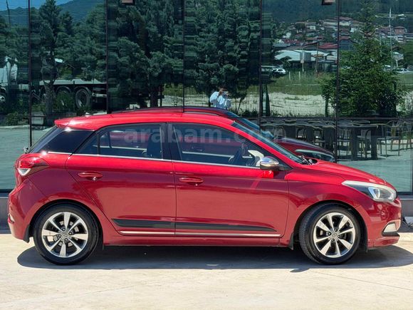 Sahibinden Hyundai i20 1.4 MPI Elite 2015 Model 