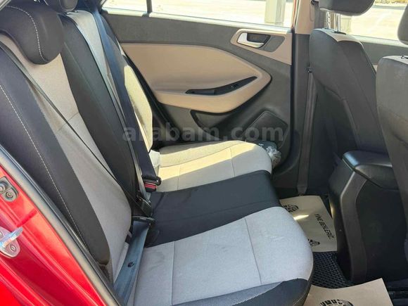 Sahibinden Hyundai i20 1.4 MPI Elite 2015 Model 