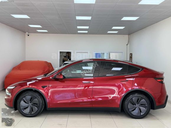 2025 JUNİPER PREMİUM CAM TAVAN ARKA EKRAN RWD HATASIZ KIRMIZI