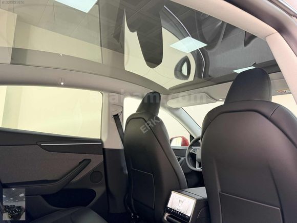 2025 JUNİPER PREMİUM CAM TAVAN ARKA EKRAN RWD HATASIZ KIRMIZI