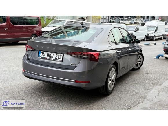KAYZEN'DEN 2023 OCTAVİA ELİT E-TECH K.KARTINA UYGUN TAKSİT ...